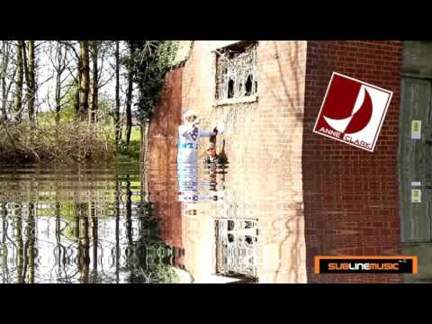 Anne Clark "feat Fix und Fertig feat Ludwig.London Donald Trumb Praesidend " Quak Quak "