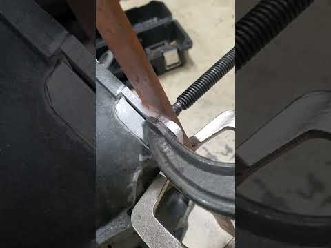 Welding Broken Transmission Bellhousing - Aluminum (Not Steel, woops 😂)