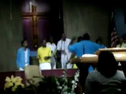 NATEBEAN&4GIVEN SINGING "I KNOW WHAT PRAYER CAN DO (BY KEVIN DAVIDSON)