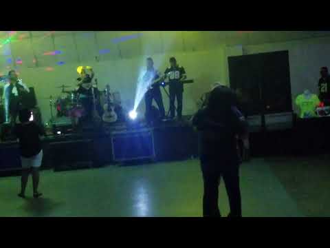 Stephanie Lynn with Grupo Stampede