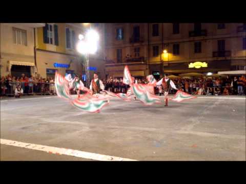 PICCOLA SQUADRA 2° CLASS (Parata LIS 2013) Sbandieratori e Musici di LUCCA - Contrada Sant'Anna