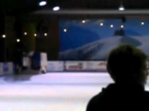 Zick Zack is` die Fläche leer (Eispalast Münster)