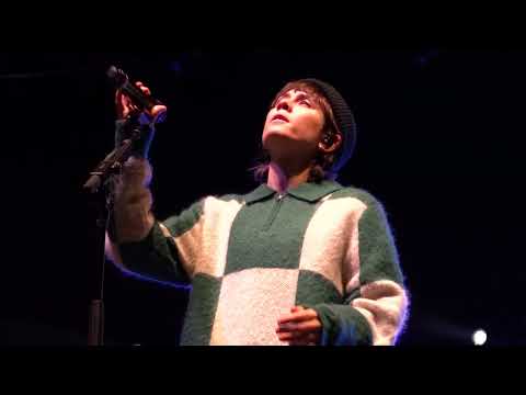 9/18 Tegan & Sara - Tegan Sings How Come You Don't Want Me Now @ Pier 17, NYC 10/29/22