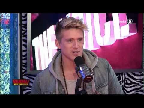 Danny Saucedos vältränade kropp - VAKNA! med The Voice