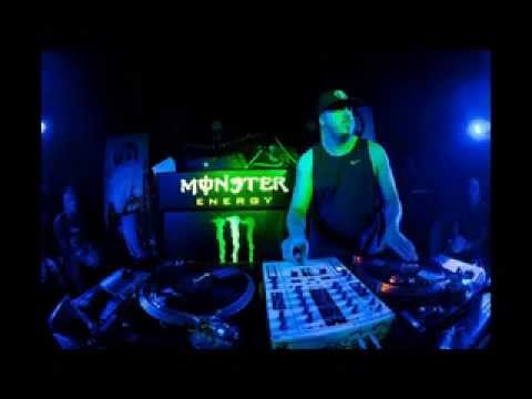 DJ ROYAL K - Kicks 'scratch' and snares (UNRELEASED) feat. JUSTODD