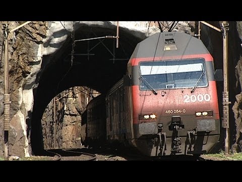 Bahnverkehr am Gotthard [11.07.2013]