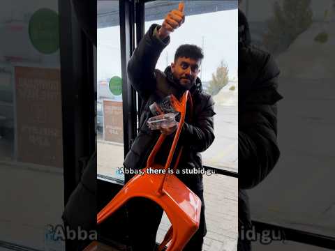 Take A Seat 😱... 3abeet! 😑