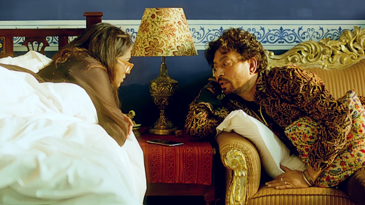 Tum Mere Room Me Kya Kar Rahe Ho? |  Irrfan Khan Romantic Scene | Bollywood Scene