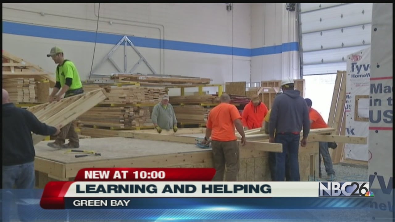 NWTC Students Build Walls for Habitat