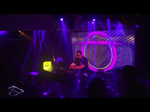 The Bas[s]ment take over by the deep club:  Nova Caza