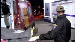 RAPAZ BATE EM CONTAINER DE ENTULHOS NO JARDIM BERTIOGA E FICA GRAVEMENTE FERIDO