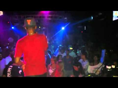 MC RT-DIA E NOITE NO PROBLEMA-FAVELA PRODUÇÃO-(2016)-FODÂ