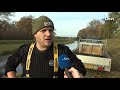 Nu de waterstand in de Schipbeek bij Diepenheim op peil is, kunnen de vissen eindelijk terug
