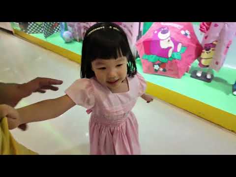 Su đi Crescent Mall 26.11.2023