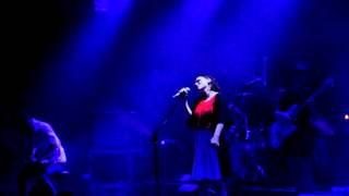 Emilíana Torrini - NOTHING BRINGS ME DOWN [Live at Paradiso, Amsterdam, 06-11-2013]