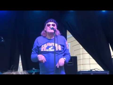 Nézz az ég felé, Horváth Charlie