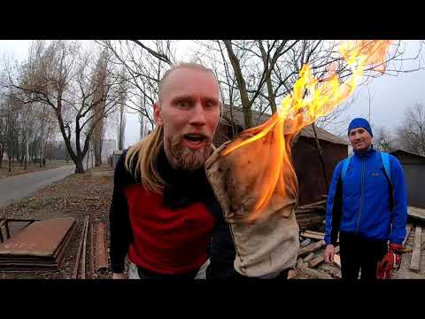 Разборка и сборка металлического гаража.