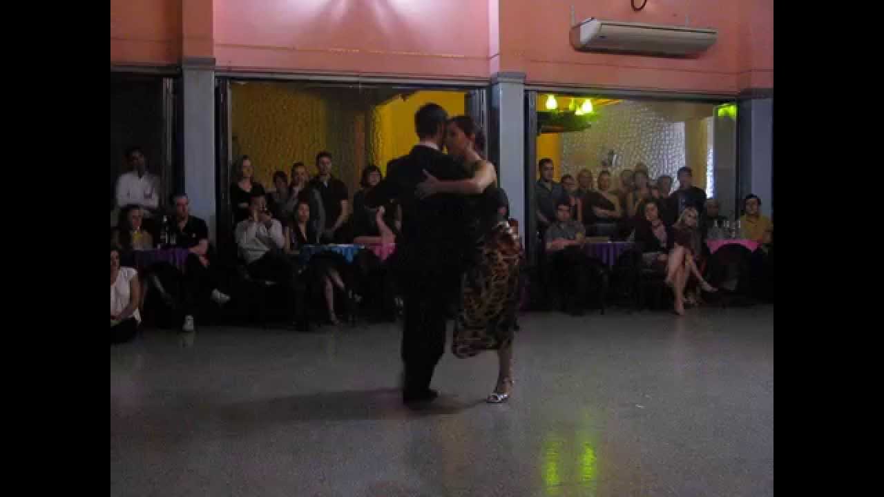 VANESA VILLALBA y FACUNDO PIÑERO en Viva La Pepa Milonga (3/4)