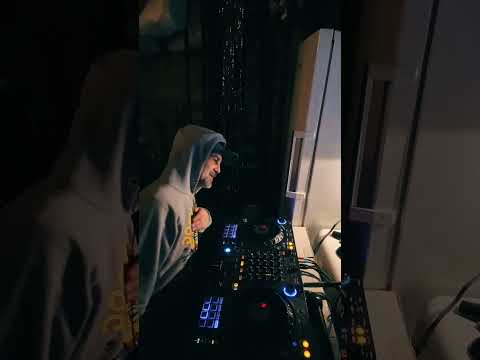 Danger Russ -  Progressive House sick session