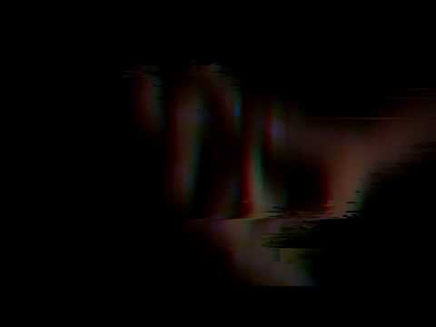 PIVET- BAJO TIERRA (AUDIO)