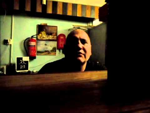 Hemliga Anders Andersnånannansson smygfilmar Nasser Nassesossefasser & Assarhassar Assassinimassor