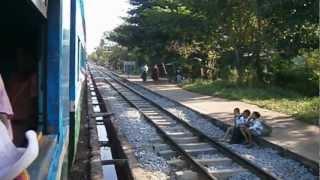 preview picture of video 'ミャンマーの列車　ヤンゴン環状線　Myanmar train,Yangon Circular Railway (2012.12)'