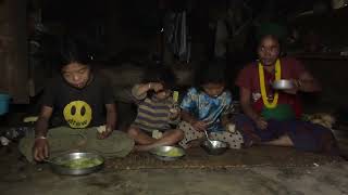 Organic village life ||Cooking and eating noodles in the village