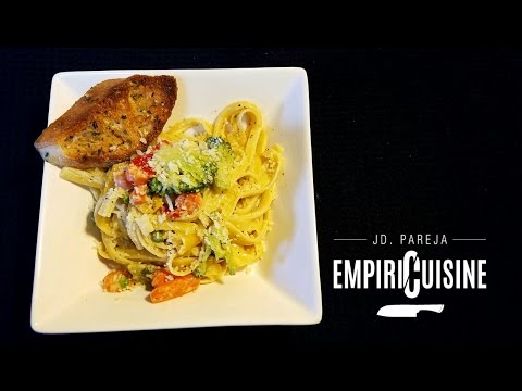 Pasta primavera en salsa Alfredo