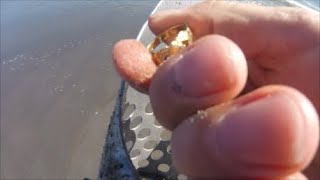 Beach Metal Detecting Gold in the Scoop!!!