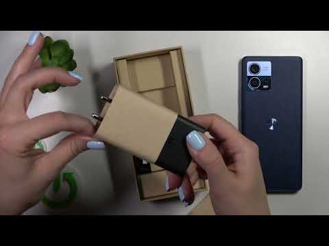 Does MOTOROLA Edge 30 Fusion Comes with Charger?