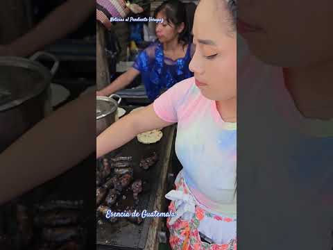 La deliciosa morcilla o moronga que venden en el mercado de #chamelco #AltaVerapaz #Guatemala