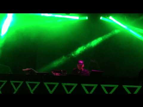 System F vs Armin van Buuren Exhale - Paul van Dyk at La Riviera Madrid 2015 Sep 18th