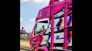 Download lagu STORY WA|| TRUK KANJENG MAMI 30 DETIK mp3 Download lagu STORY WA|| TRUK KANJENG MAMI 30 DETIK mp3