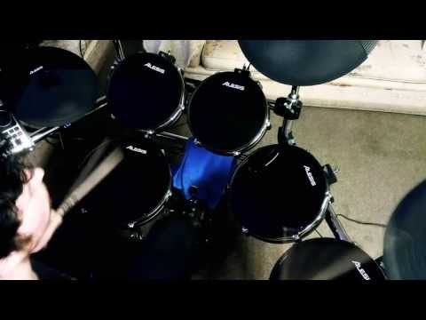 Horrid in Studio at 295 bpm