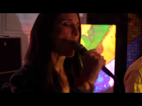 Peaking Lights - Boiler Room In Stereo