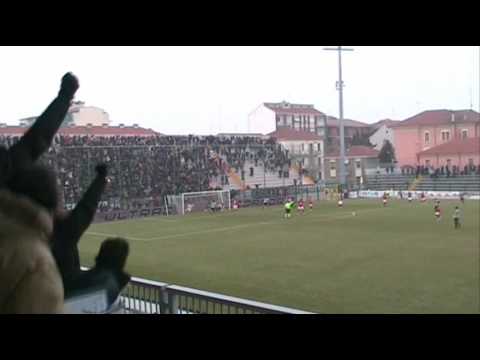 Alessandria-Perugia 1-0 Lega Pro I Divisione 2009/10 Girone A 21° Giornata