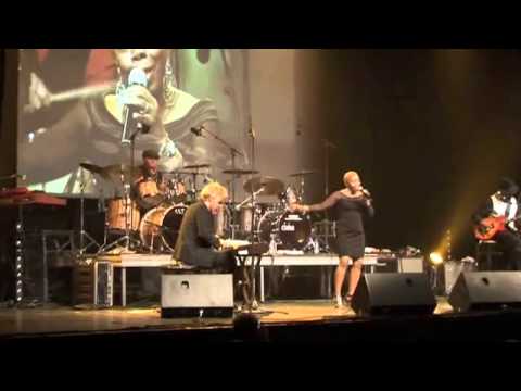 Zakiya Hooker - Avignon Blues Festival 2011