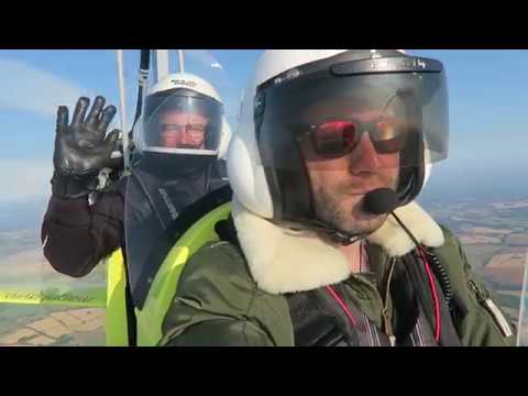 Gyrocopter flying fun in France...