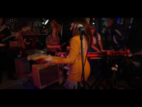 Skylar Gudasz – Truck (Official Music Video)