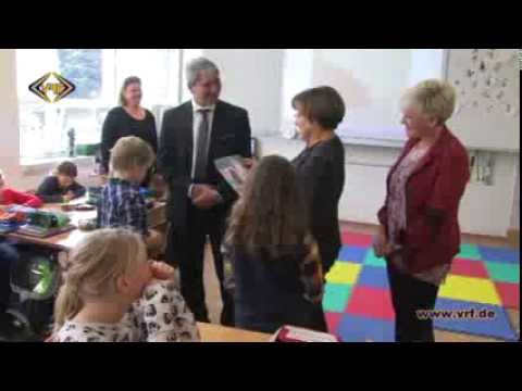 48/15 Kultusministerin unterstützt Hauptmannsgrüner Grundschule