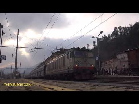 E.652 CON MERCI DI TRAMOGGE TRANSITA IN STAZIONE A BORGO S.  DALMAZZO. (CN) GIOV. 18 - 2 - 2021.