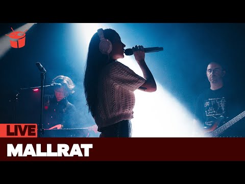 Mallrat – „Horses“ (Live-Auftritt anlässlich der 50. Tour von triple j)