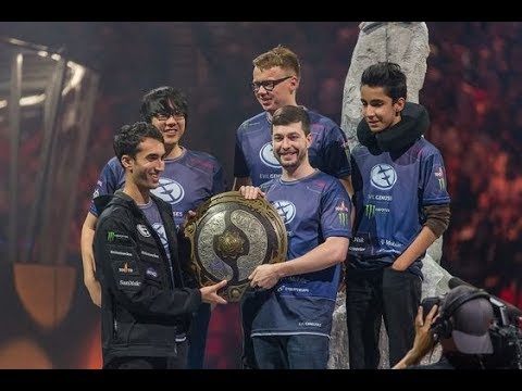 10 GREATEST Esports Teams Ever!