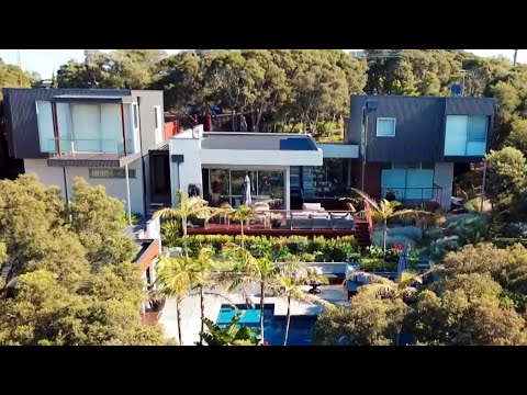 This Coastal Home Has 1000 Plants | Open Homes Australia