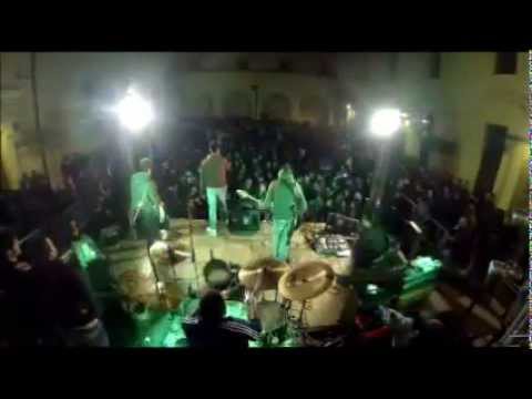 Whiu Whiu!! - Una e neanche una (live)