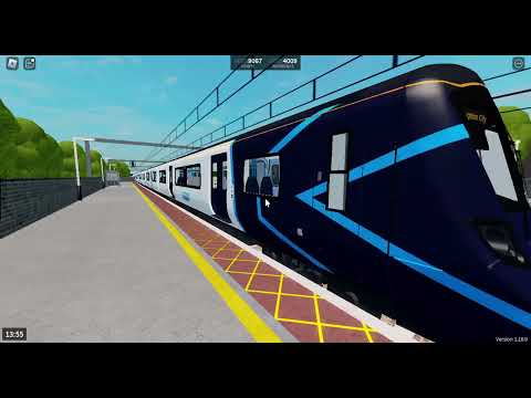 Class 717 speeds through Starryloch