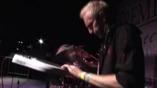 Red Hot Chilli Pipers - Let Me Entertain You