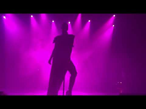 2019.11.21 - Banks - Propaganda @ Le Trianon - Paris