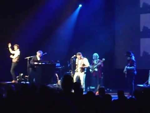 Ian Anderson "Locomotive Breath" Live st.louis 2013