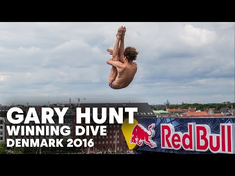 Gary Hunt's Impressive Winning Dive in Denmark | Cliff Diving World Series 2016
